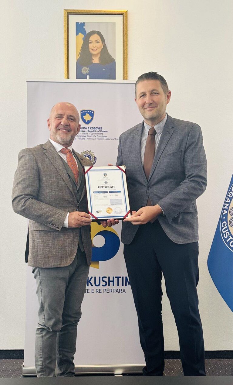 Dogana e Kosovës dorëzoi certifikatën e Operatorit Ekonomik të Autorizuar kompanisë GNTC Group SH.A