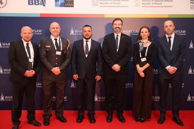 Maqedonci merr pjesë në Forumin e Sigurisë në Varshavë