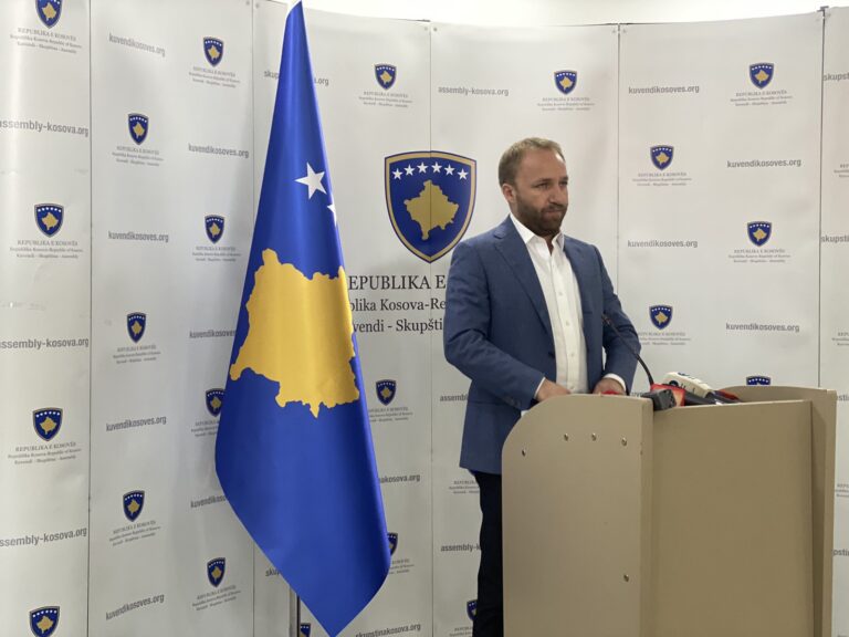 Tahiri: Problemi i Kosovës ka emër dhe mbiemër – Albin Kurti