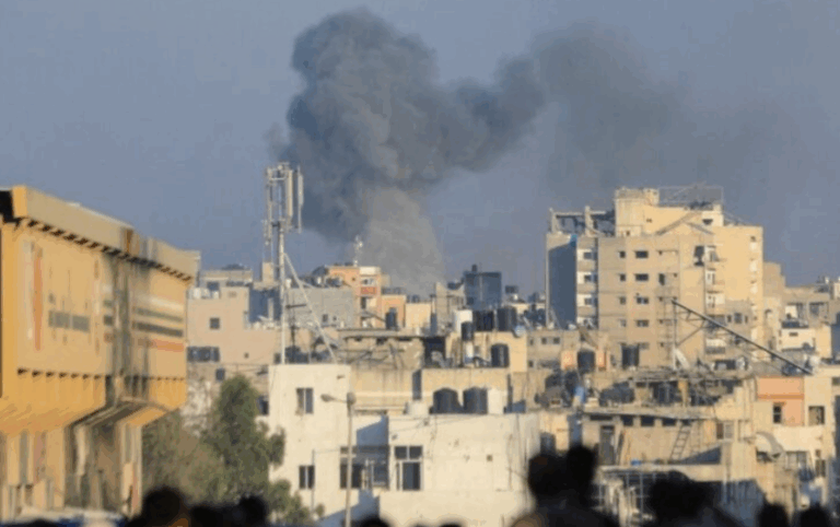 Ushtria izraelite njofton se rreth 50 sulme ajrore u kryen mbrëmë në Rripin e Gazës