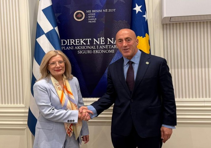 Haradinaj takon Vakalin, i kërkon njohjen e Kosovës nga Greqia