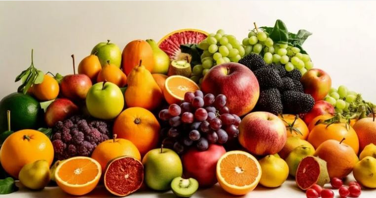 Konsumoni këto fruta në mëngjes nëse doni të humbni peshë