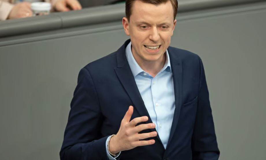 Deputeti gjerman: Vuçiq po e destabilizon Kosovën, Bosnjën dhe Malin e Zi