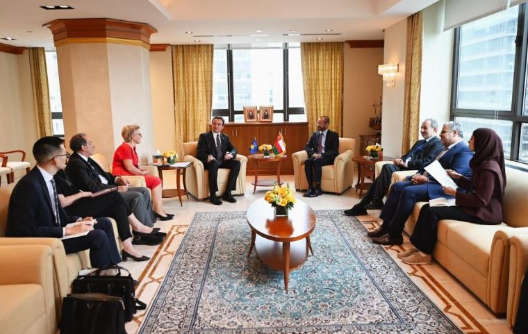 Kurti takoi ministrin e Jashtëm të Omanit