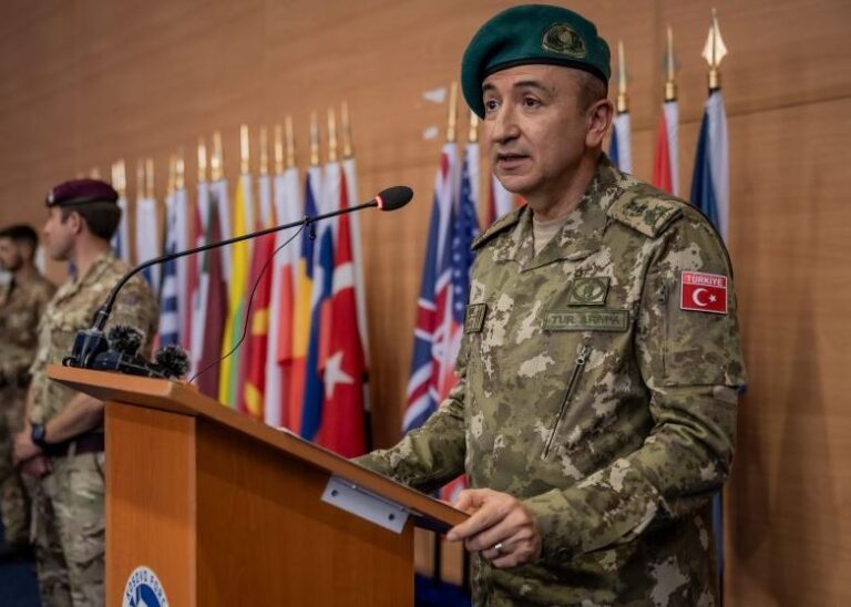 Më 3 tetor ndërrohet komanda, Ozkan Ulutash sërish në krye të KFOR-it