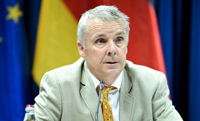 Rohde: Kosova duhet të tregojë seriozitet për detyrimet në dialog, të nisë zbatimin e Asociacionit