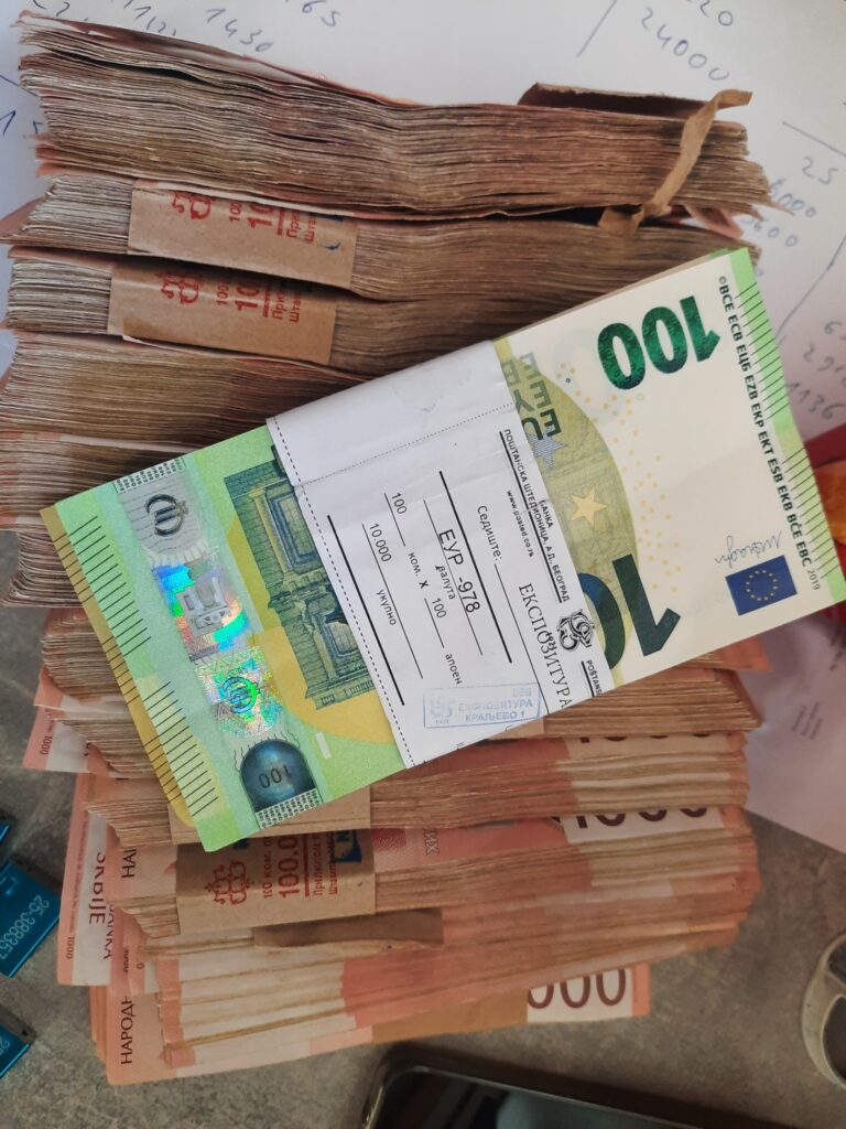 Dogana e Kosovës ka sekuestruar 20.000€ shtetasit serb