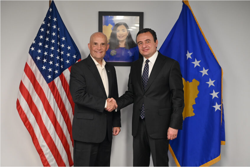 Kryeministri Kurti takon Kongresistin Republikan