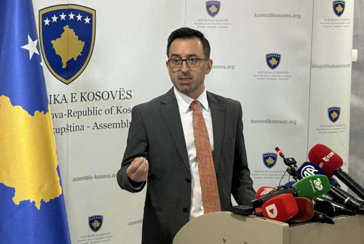 Dimal Basha kërkon falje publike për artikullin ku përfshihet edhe UÇK-ja