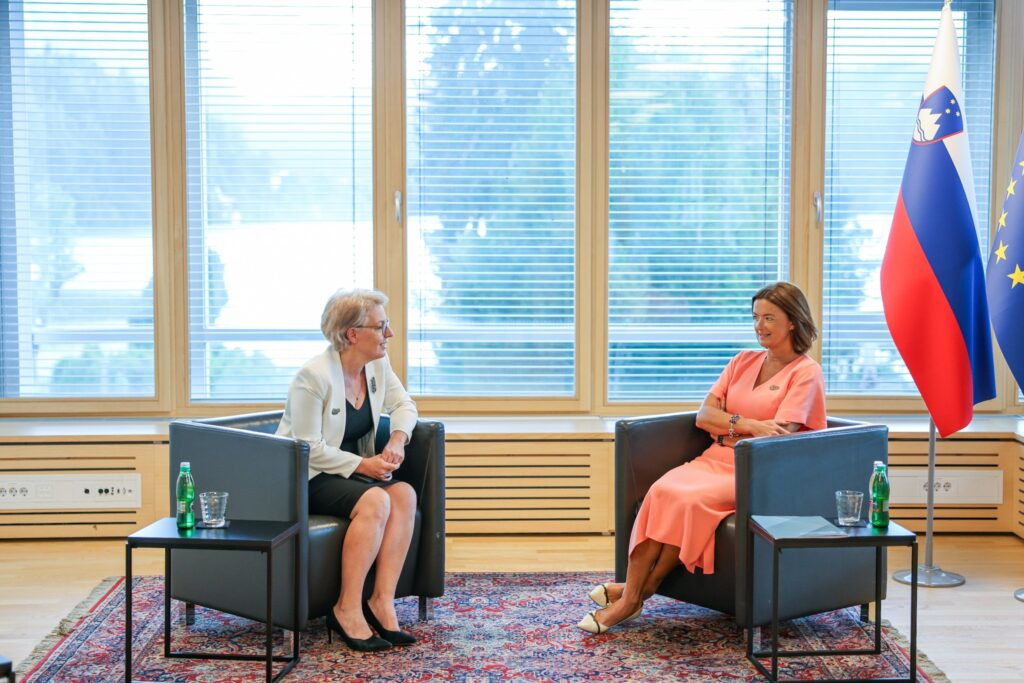 Së shpejti finalizimi i procesit të njohjes së patentë-shoferëve të Kosovës në Slloveni