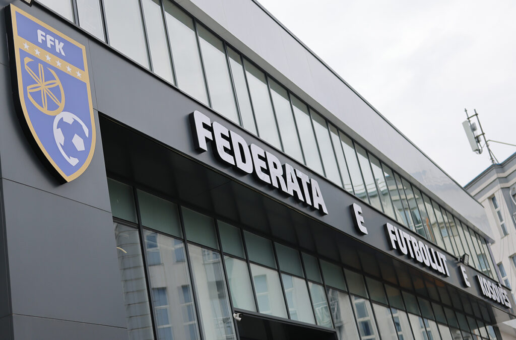 FFK i drejtohet UEFA-së për ofendimet nga Federata e Futbollit të Spanjës