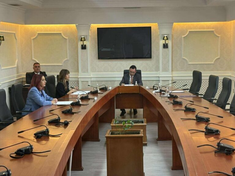 Mbledhja e Kryesisë së Kuvendit, pa pjesëmarrjen e LDK-së e PDK-së