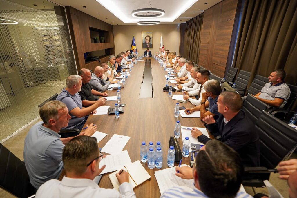 LDK mban takim me kryetarët e degëve, Ademaj: LDK është e gatshme për betejën e radhës