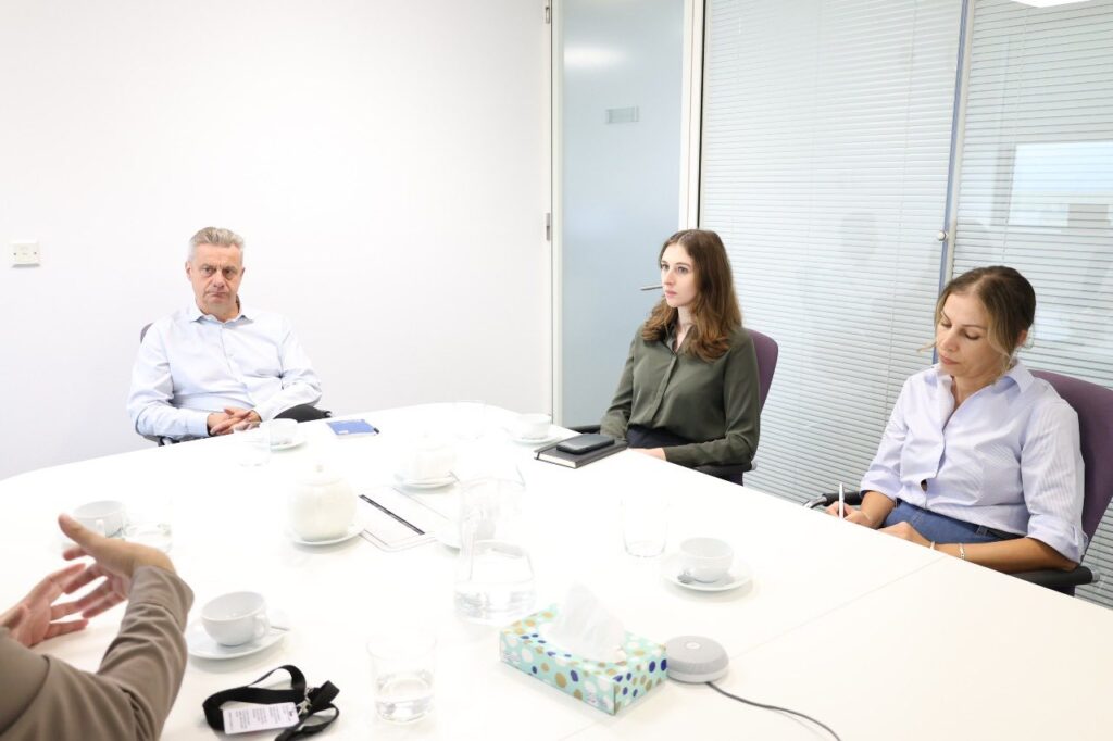 Hargreaves takon anëtarët e AGK-së: Jemi të përkushtuar ta mbrojmë median e lirë