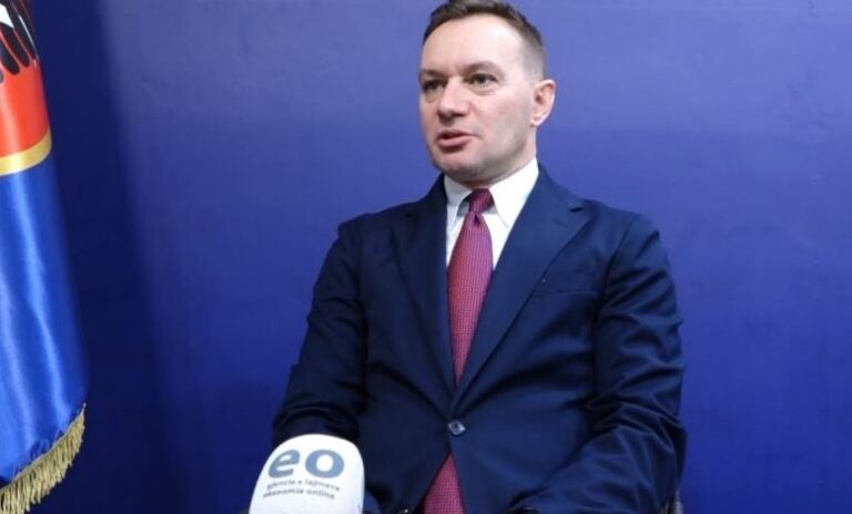 Zogaj: Kosova në një ngërç të ri politik