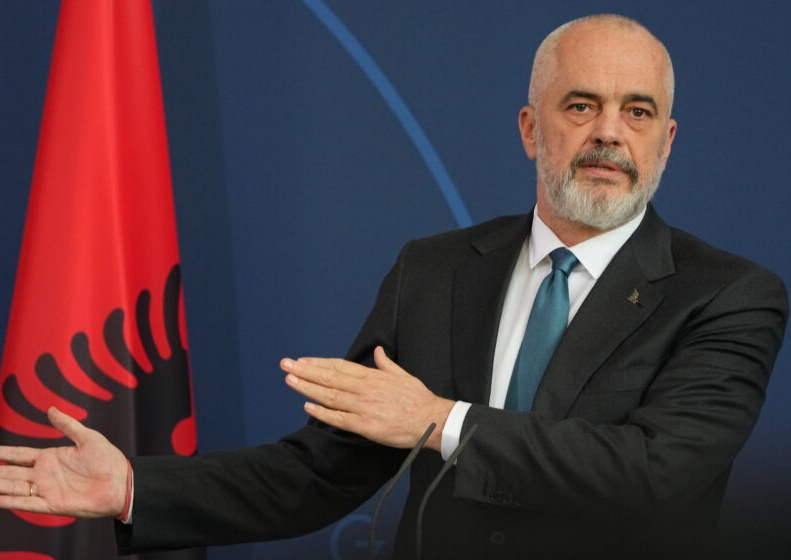 Rama në forumin e Paqes në Paris