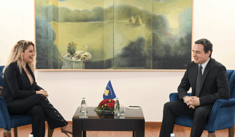 Kurti i hakmerret Baljes, ia shkarkon zv/ministrin dhe këshilltarin