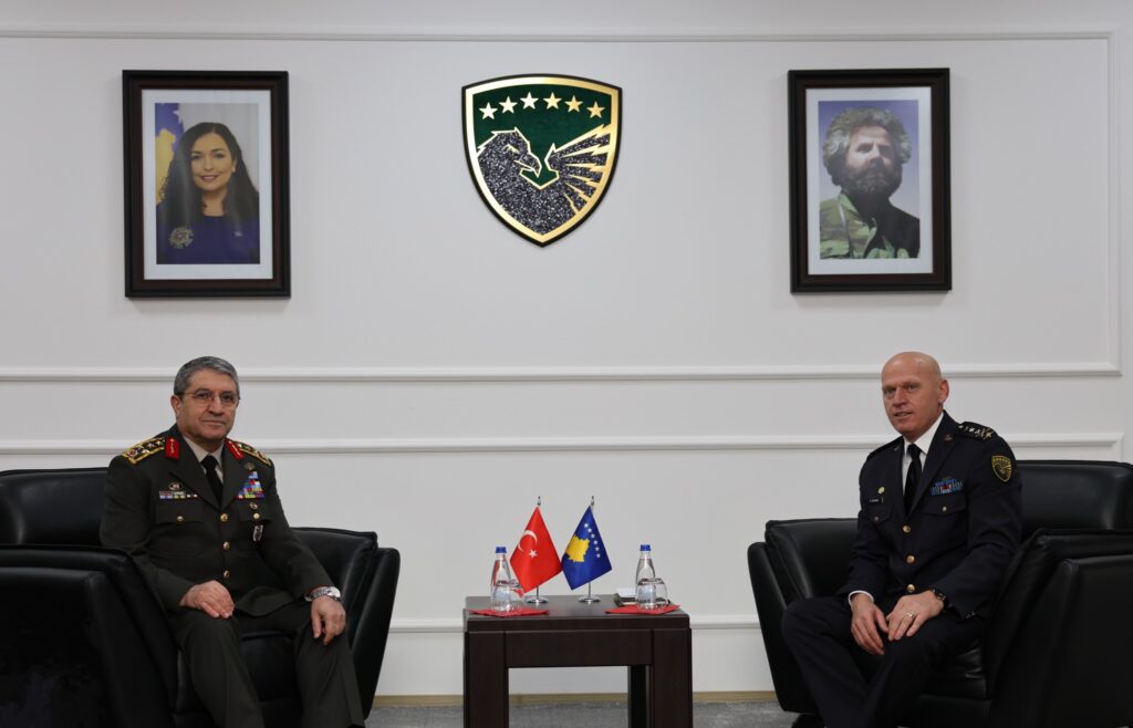 Komandanti i FSK-së priti në takim Shefin e Mbrojtjes së Turqisë