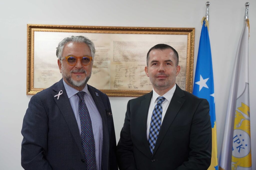 Shefi i EULEX-it viziton Inspektoratin Policor të Kosovës