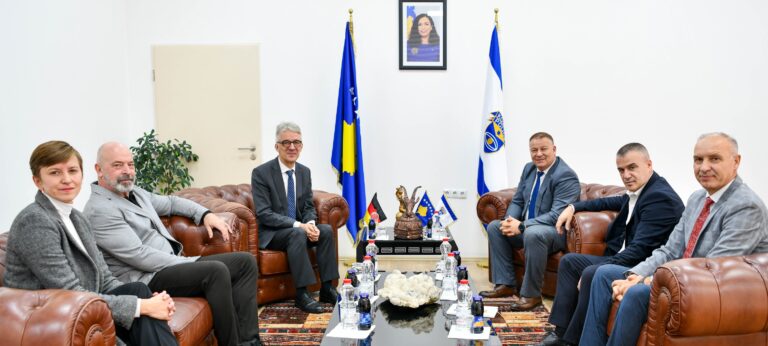 Policia e Kosovës pranon donacion nga Ambasada Gjermane në Kosovë