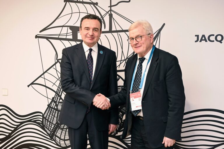 Kurti zhvilloi takime bilaterale me zyrtarë nga Finlanda, Belgjika e Franca