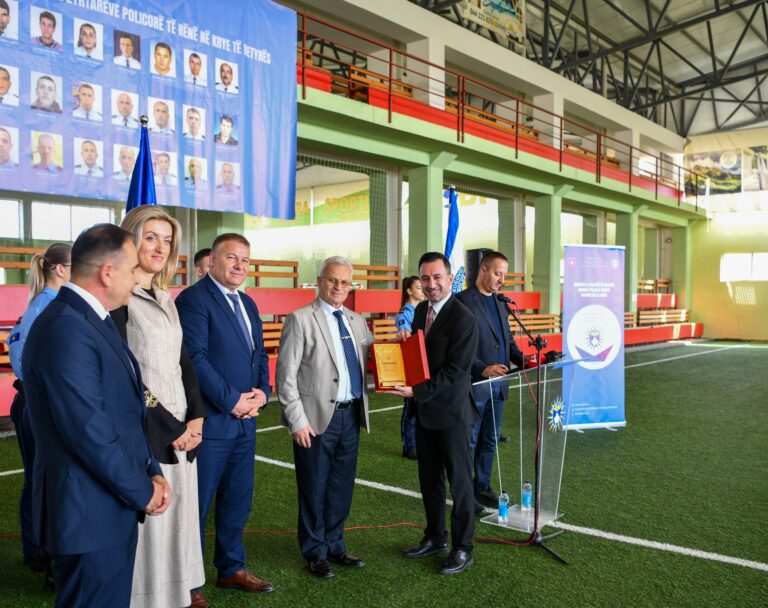 Sindikata e Policisë së Kosovës nderoi 24 heronjtë e Kosovës