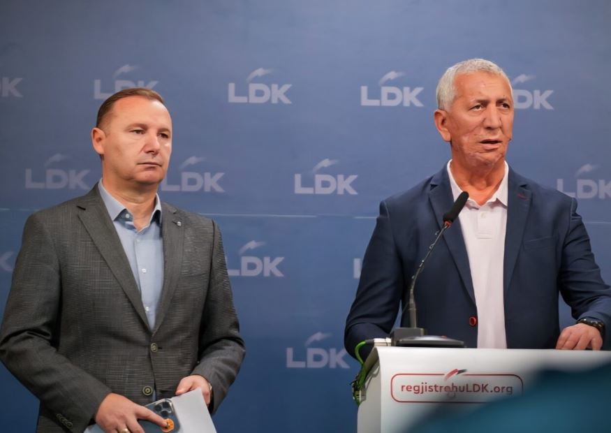 Quni: Nuk ka shantazh, as frikësim që e bën Armendin të kthejë kokën pas