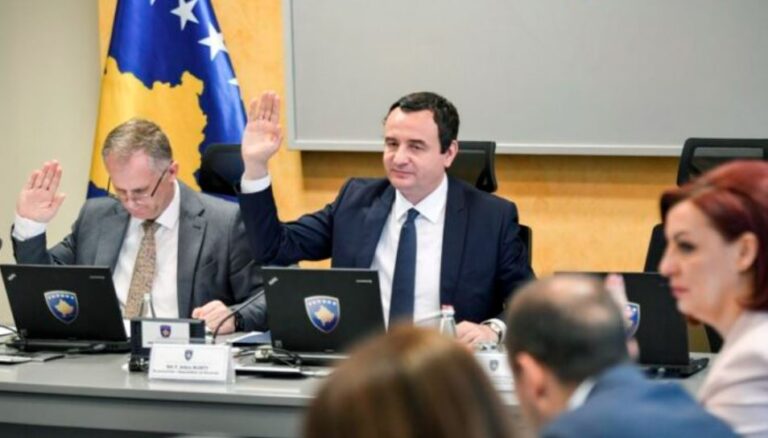 Qeveria në detyrë miraton raportin e buxhetit dhe ndan 10 mijë euro për promovimin e vendit në një konferencë