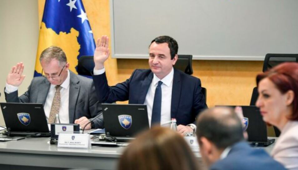 Qeveria në detyrë miraton raportin e buxhetit dhe ndan 10 mijë euro për promovimin e vendit në një konferencë