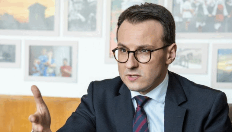 Petkoviq i reagon Osmanit: Kosova është burimi kryesor i paqëndrueshmërisë në rajon