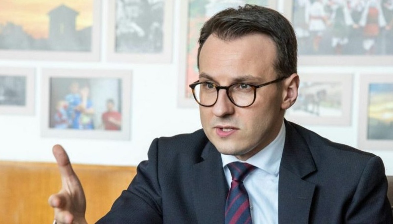 Petkoviq i reagon Osmanit: Kosova është burimi kryesor i paqëndrueshmërisë në rajon