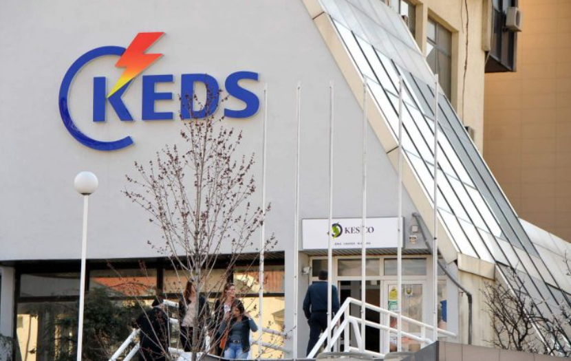 Rritja e konsumit të energjisë, KEDS-i ankohet për mbingarkesë në rrjet