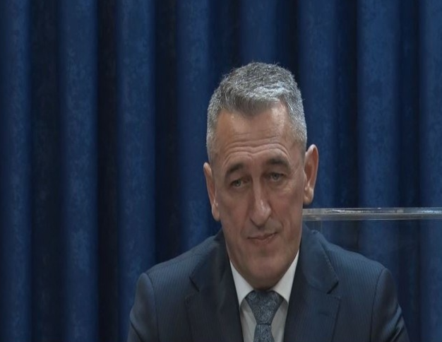 Rashiq do të dorëhiqet nga pozita e ministrit