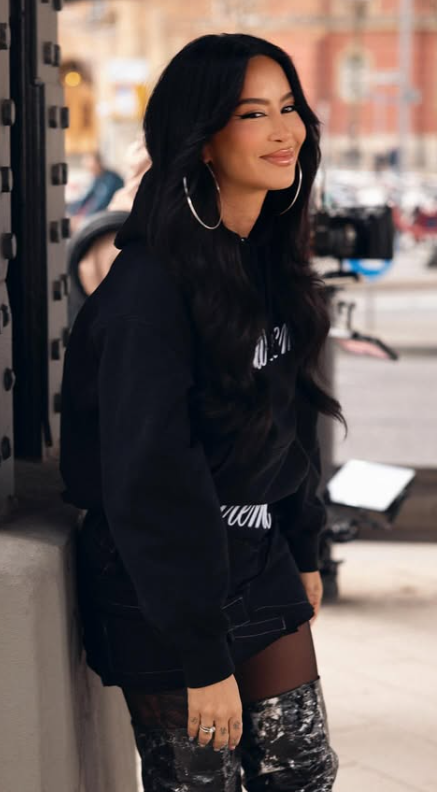 Dafina Zeqiri po rikthehet fuqishëm në skenë