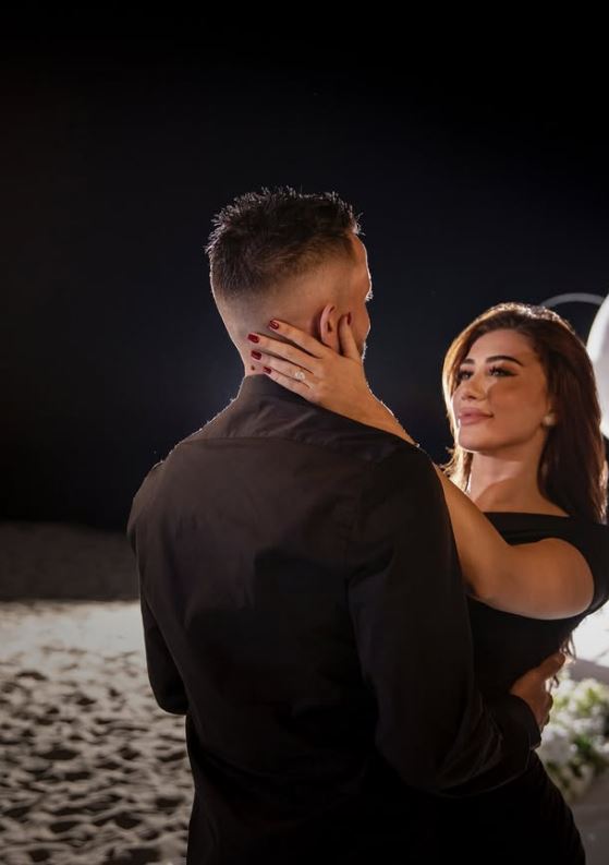 Çifti më i komentuar “pushton” Stambollin pas fejesës