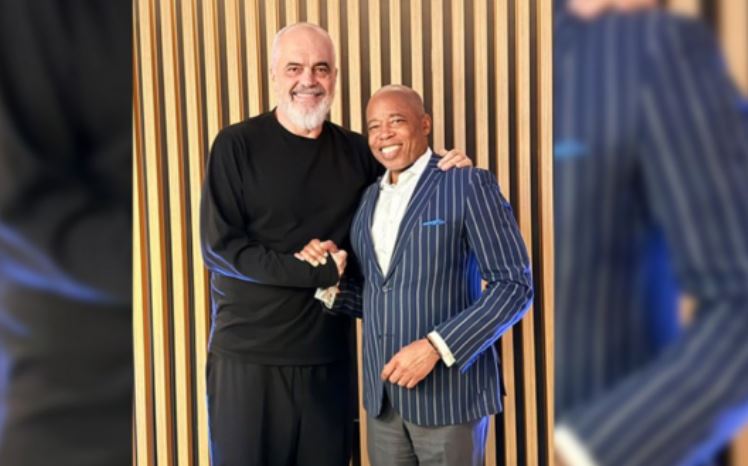 Kryebashkiaku i New York-ut në Tiranë