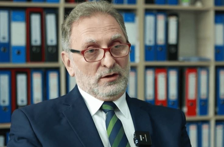 Prenkaj kritikon shkuarjen e Kurtit dhe të Gërvallës për përfaqësim në Londër e New York