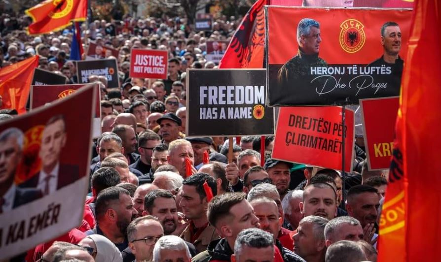 Rama ua siguron transportin veteranëve të UÇK-së për në protestën në Tiranë