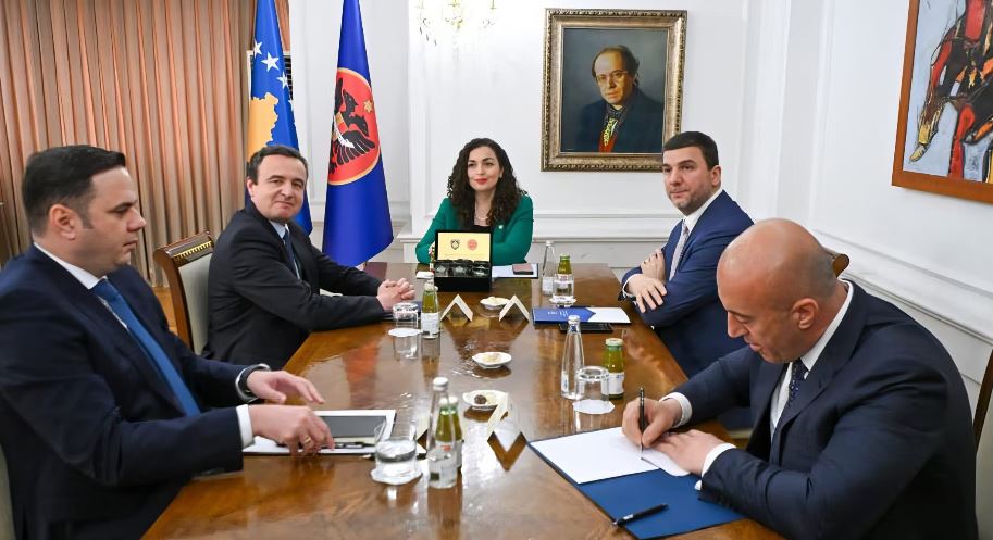 Osmani fton në takim krerët e partive politike