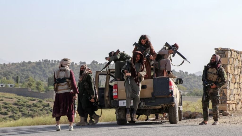 Përleshje të përgjakshme mes forcave afgane dhe pakistaneze