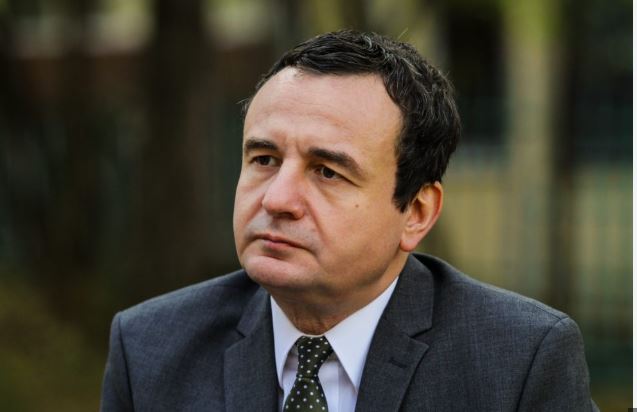 Kurti kujton protestat studentore