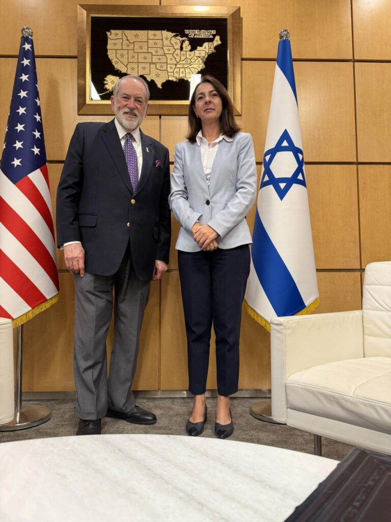 Ambasadorja Demiri takon ambasadorin amerikan në Izrael