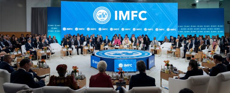 Ismaili merr pjesë në seancën plenare të Komitetit Ndërkombëtar Monetar dhe Financiar