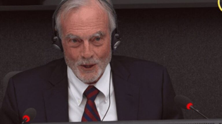 Dëshmitari amerikan Covey, vazhdon sot dëshminë e tij në Hagë