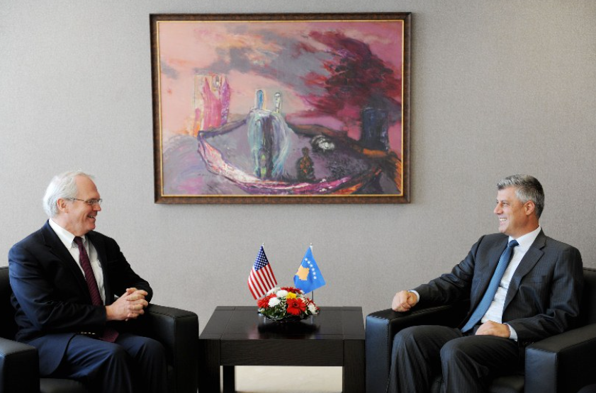 Hill do të jetë dëshmitarë mbrojtës në Hagë