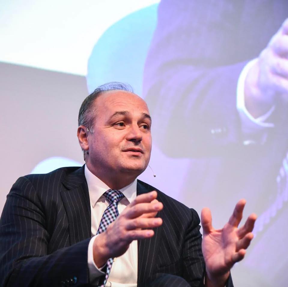 Hoxhaj: Fundi i tij hapi një kapitull të ri për rajonin, por plagët që la pas ende nuk janë shëruar