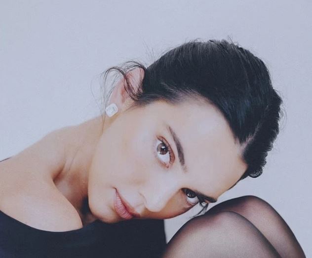 Kendall Jenner pozon për fushatën e Calzedonia