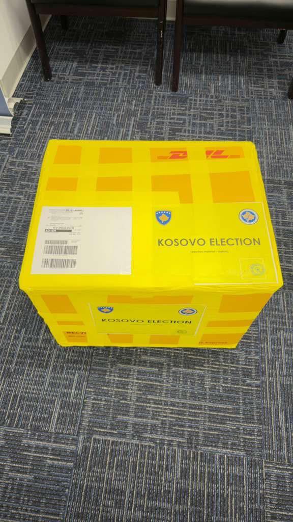 KQZ njofton se në QNR është duke vijuar dita e dytë e numërimit të fletëvotimeve që i takojnë votimit jashtë Kosovës për Zgjedhjet Lokale për Kryetarë të Komunave dhe për Kuvende Komunale.