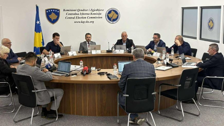 KQZ emëron më shumë se 520 ekipe të numërimit në Qendra Komunale të Numërimit