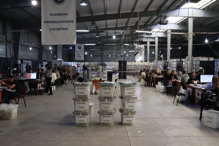 Në QNR përfundon rinumërimi i 16 kutitve të votimit nga 12 vendvotime